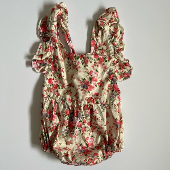 Other - Baby Girl Floral Tie Back Romper SZ 0-3m🌸